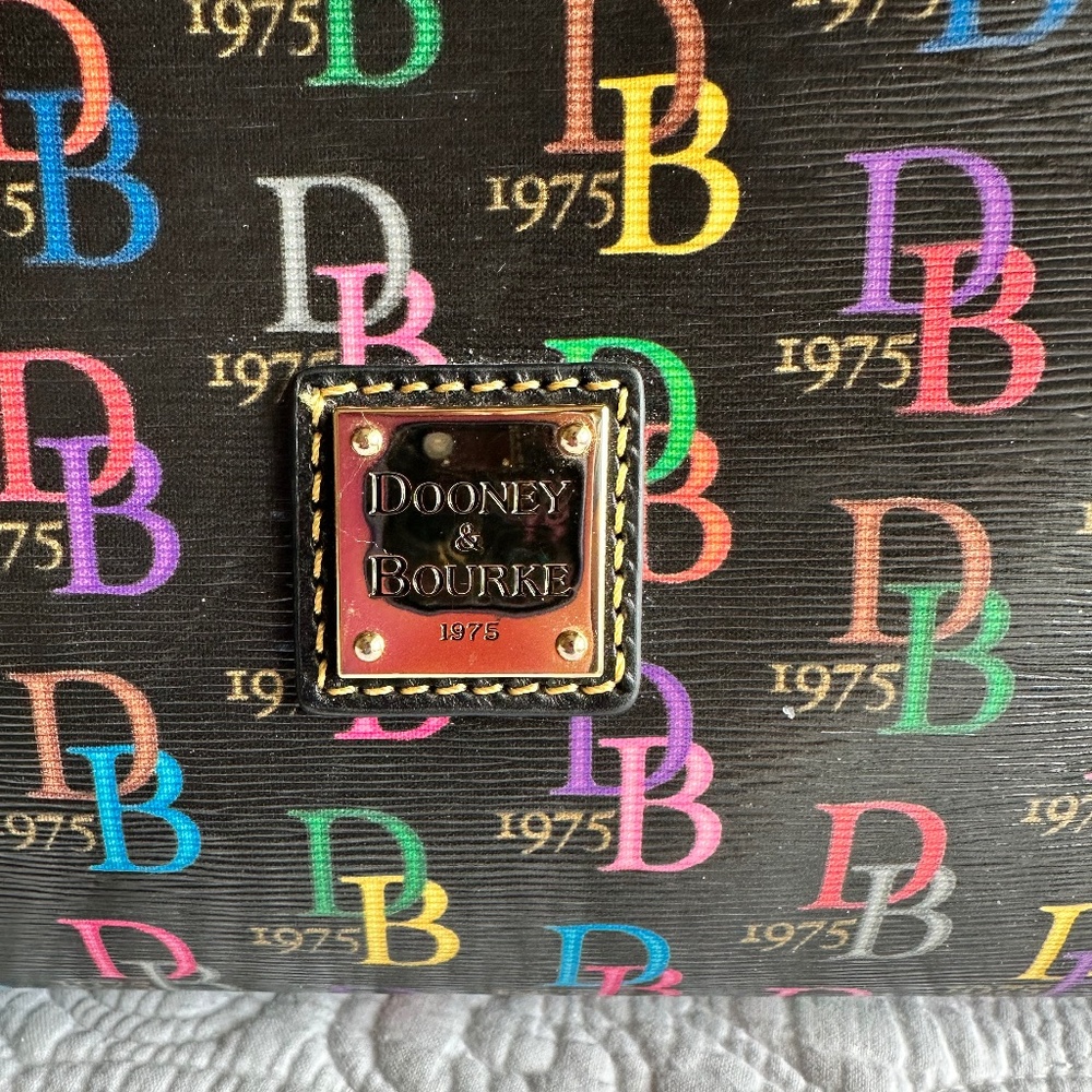 Dooney & Bourke Signature Db75 Multicolor Flynn T… - image 6